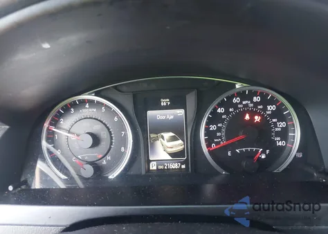 2015 Toyota Camry Se z USA, uszkodzony, nr VIN 4T1BF1FK3FU986644